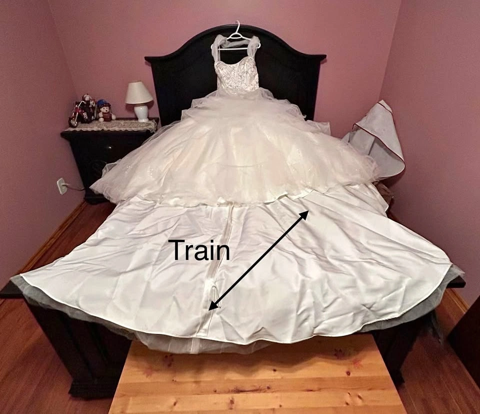 Disney Belle Wedding Dress by Alfred Angelo - Size 12