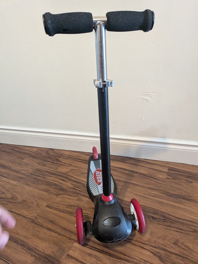 Radio Flyer Lean ‘N Glide Scooter – 3 Wheel Kids Scooter - photo 4