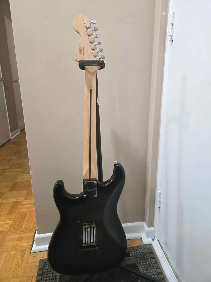 Fender Squier Affinity FMT HSS Strat blackburst - photo 2