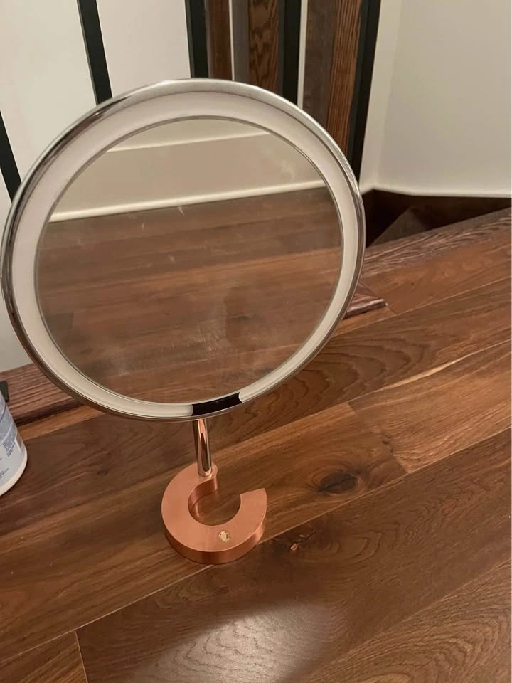 Almost Brand New Make-up Mirror - photo 3