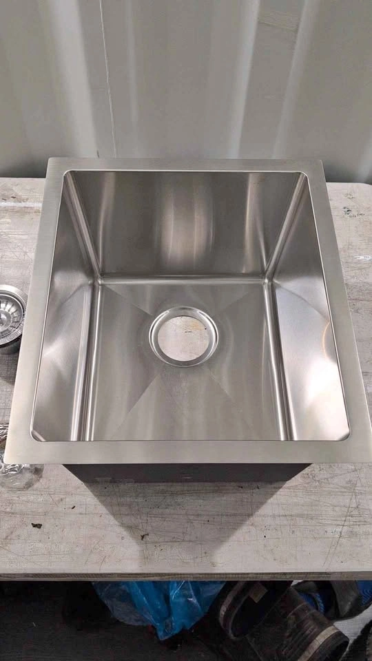 Stainless steel sink