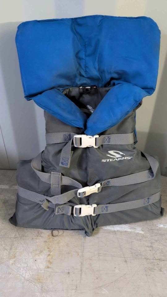 Stearns Youth Life Jacket - photo 2