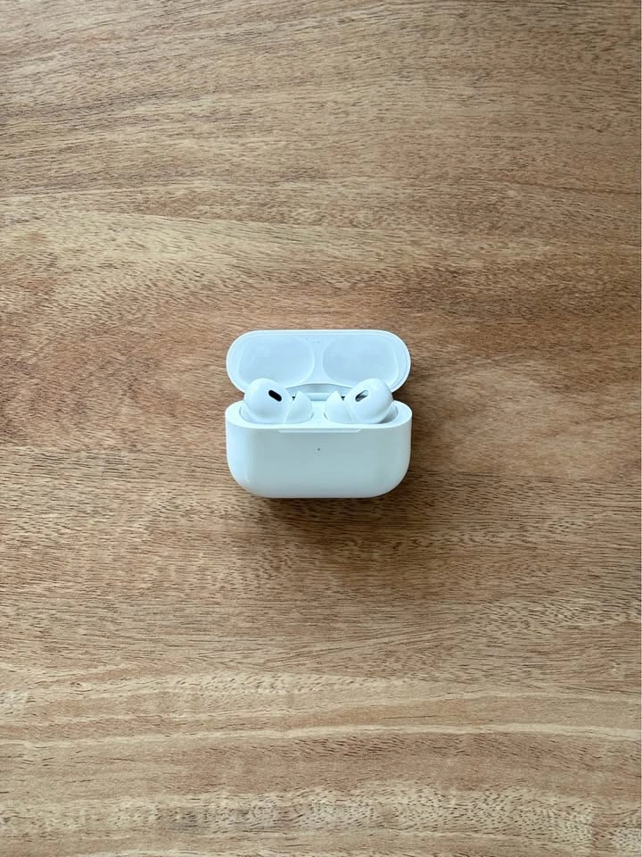 AirPods Pro 2nd Generation - photo 3