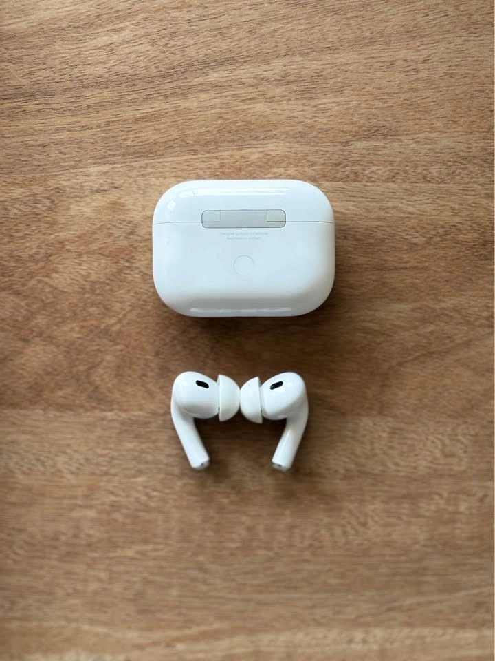 AirPods Pro 2nd Generation - photo 5