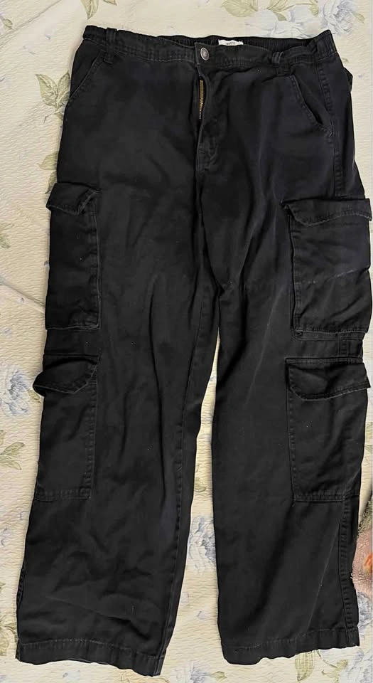 Black Cargo Pants