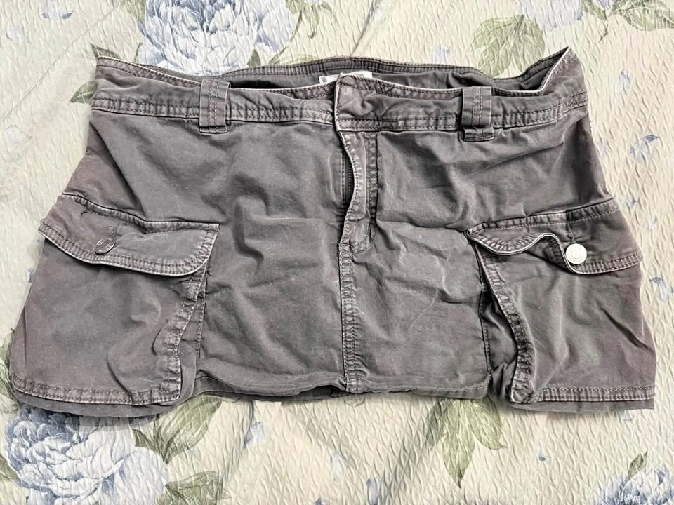 Garage skirt with built-in shorts (skort) - low rise