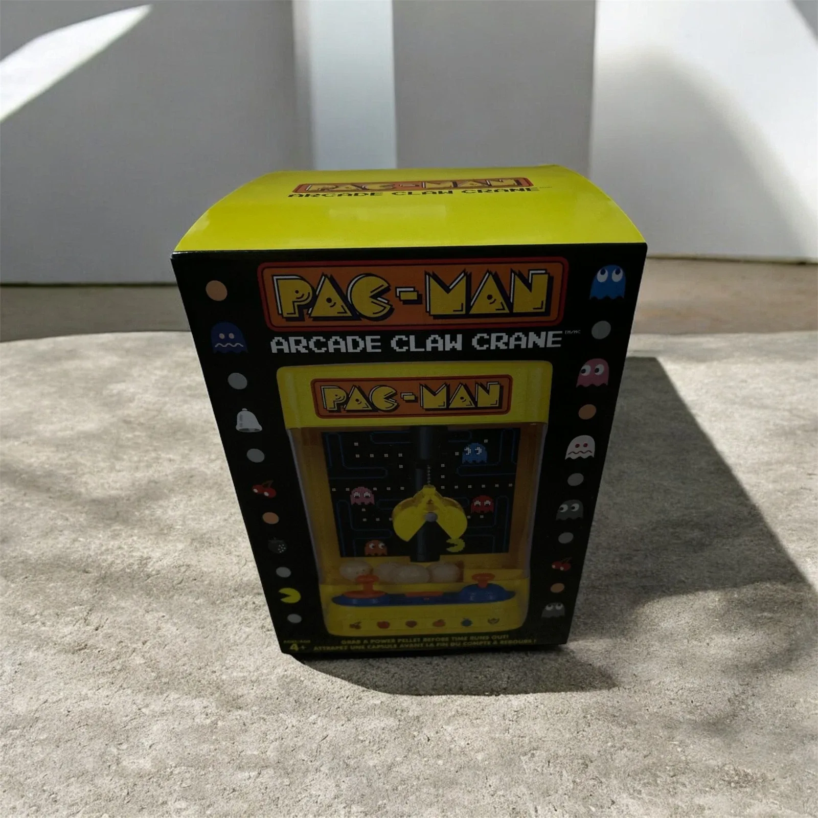 PAC-MAN Claw Crane Arcade Game w Sounds Candy Plush Home - NEW - photo 3