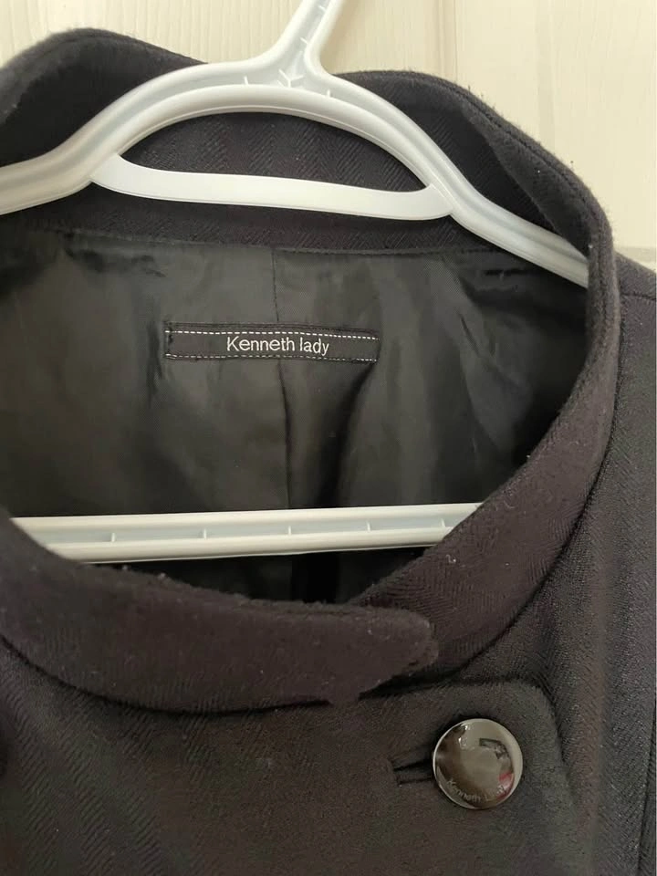 Kenneth Lady Black Coat - Size Medium - photo 2