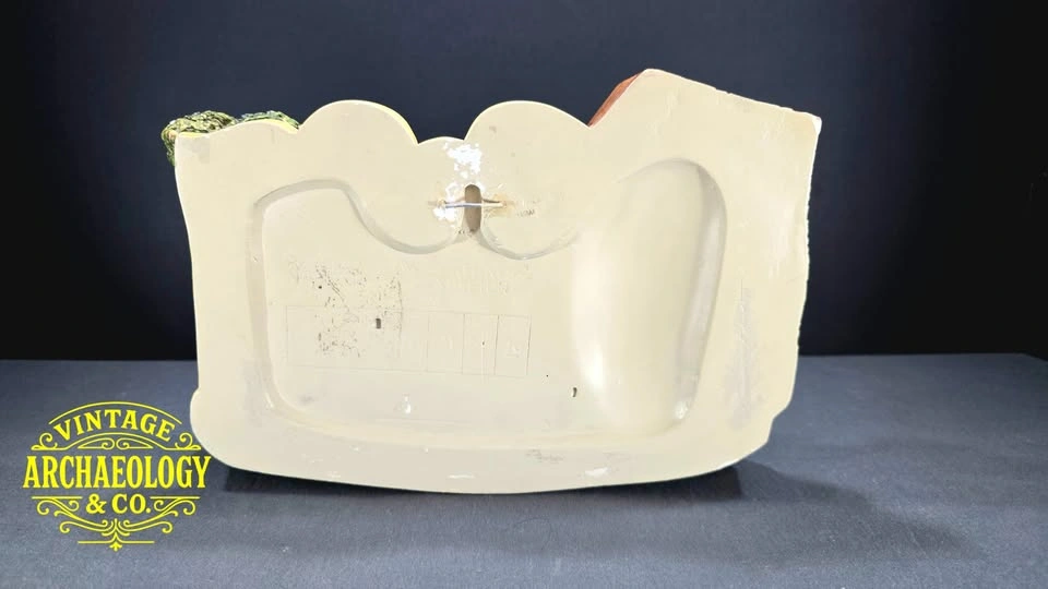 CHALKWARE WALL PLAQUE TITLED 'REGENCY ROW' BY NATURECRAFT - photo 2
