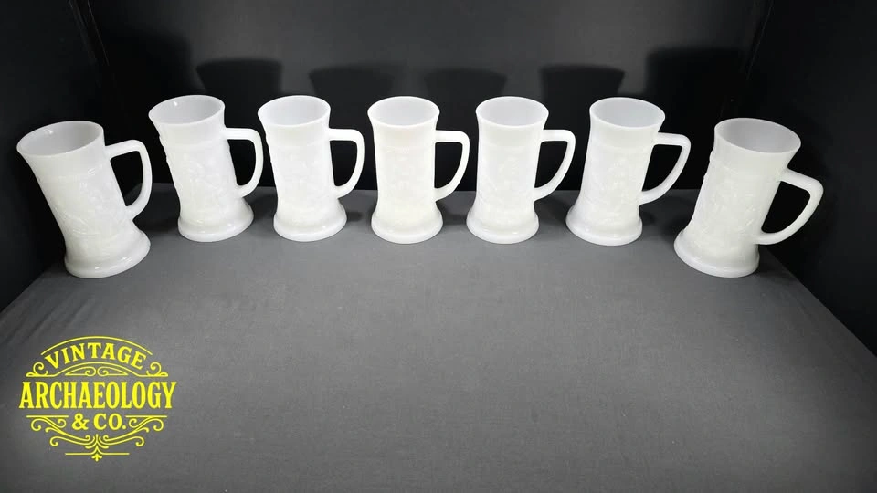 7 x MILK GLASS BEER STEIN W/ EMBOSSED TAVERN SCENE - photo 4