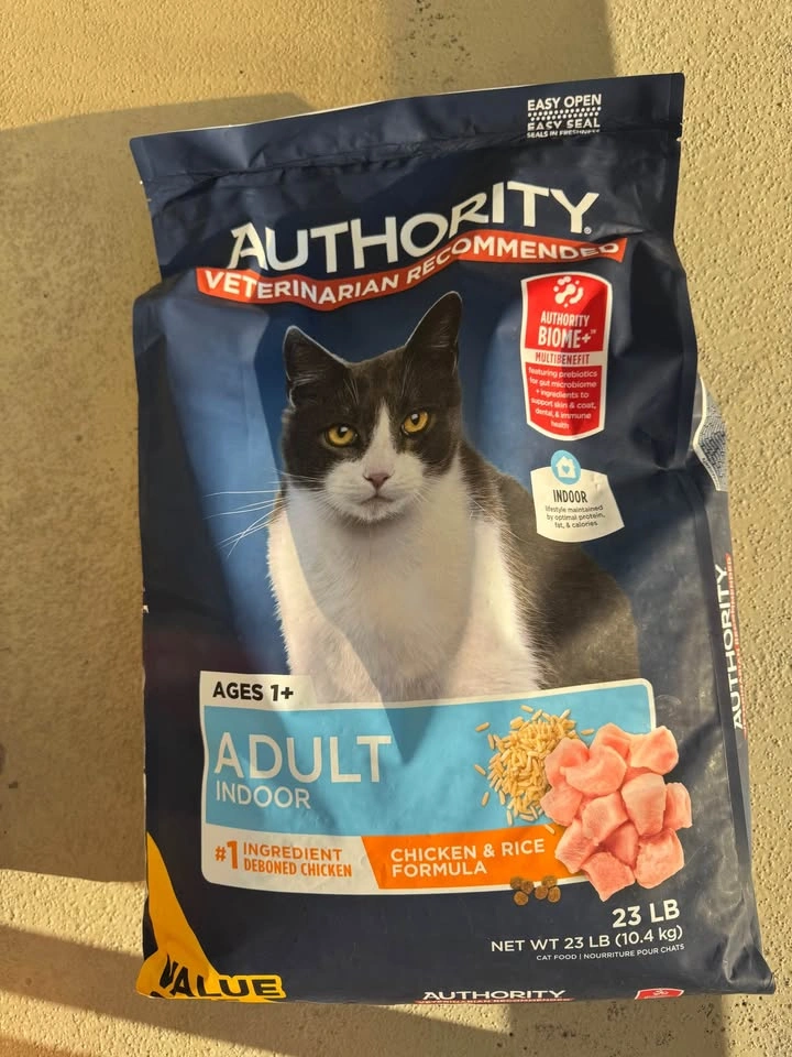 Pet Food Bundle - Fancy Feast, Dog Food, Cat Litter