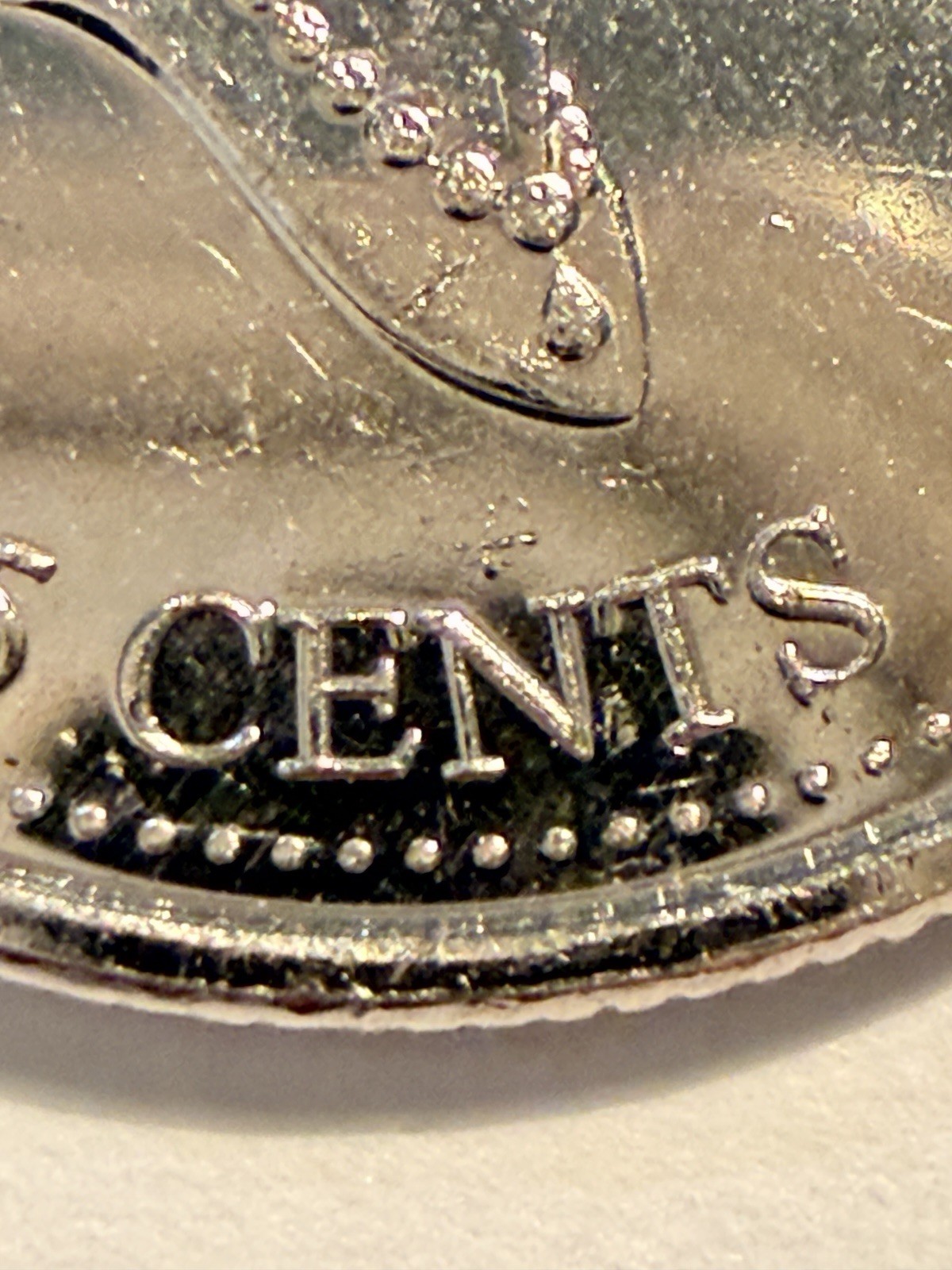 Canada 1999 August 25 cents AU Quarter Small Error - photo 5