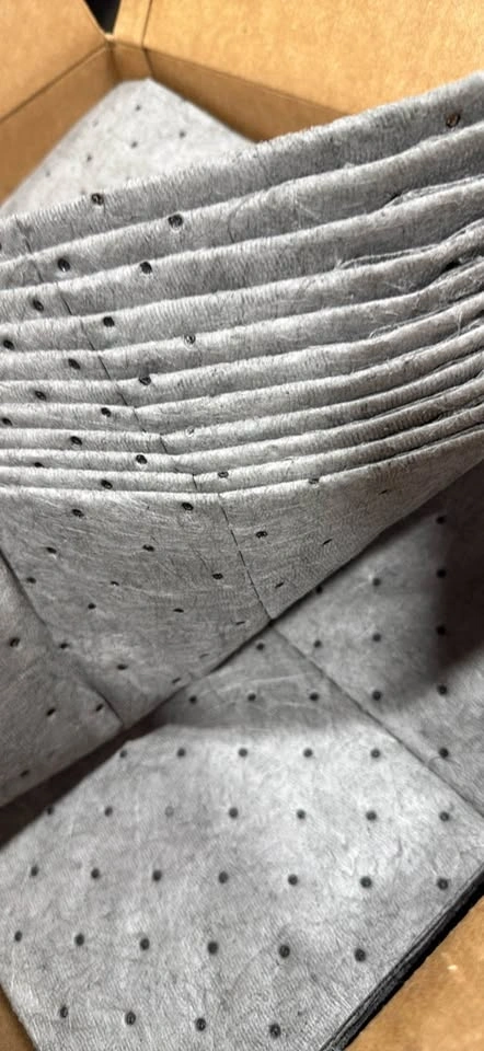 Spilfyter DB-75 Gray Universal Sorbent MRO Absorbent Pad - photo 2