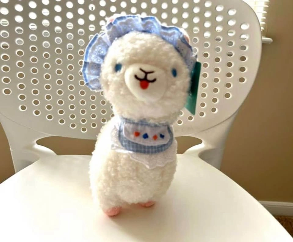 Alpaca stuffed plushie