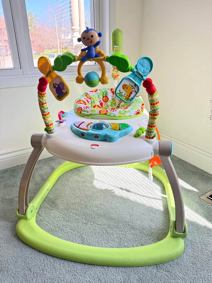 Like New, Fisher-Price Jumperoo Baby Activity Center