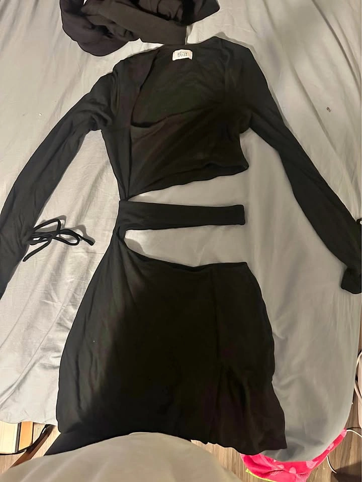 Oh Polly Black Long Sleeve Cut Out Dress Size 6