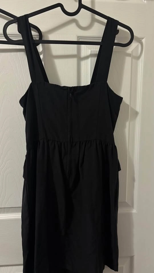 H&M Black Dress - photo 2