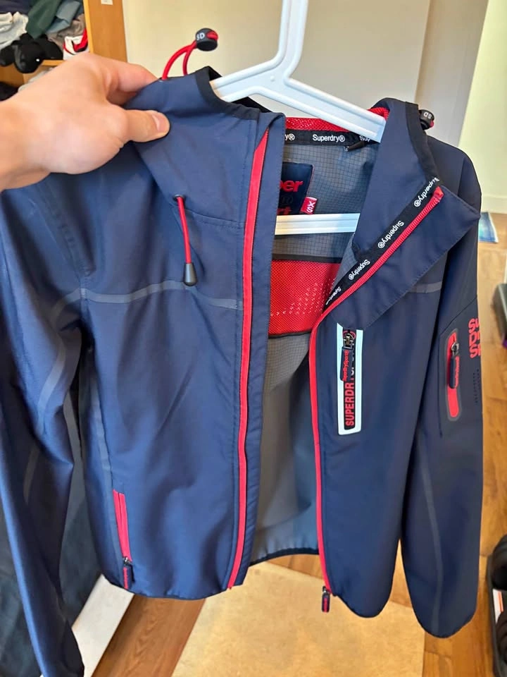 Speedy windbreaker xs