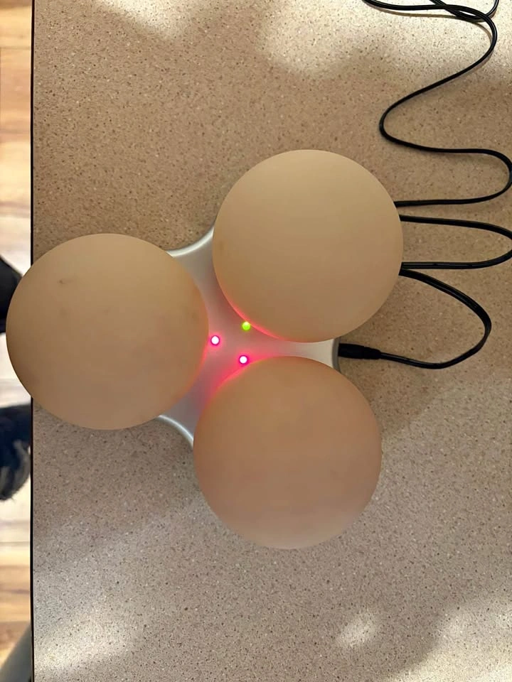 Rechargeable colour changing orbs