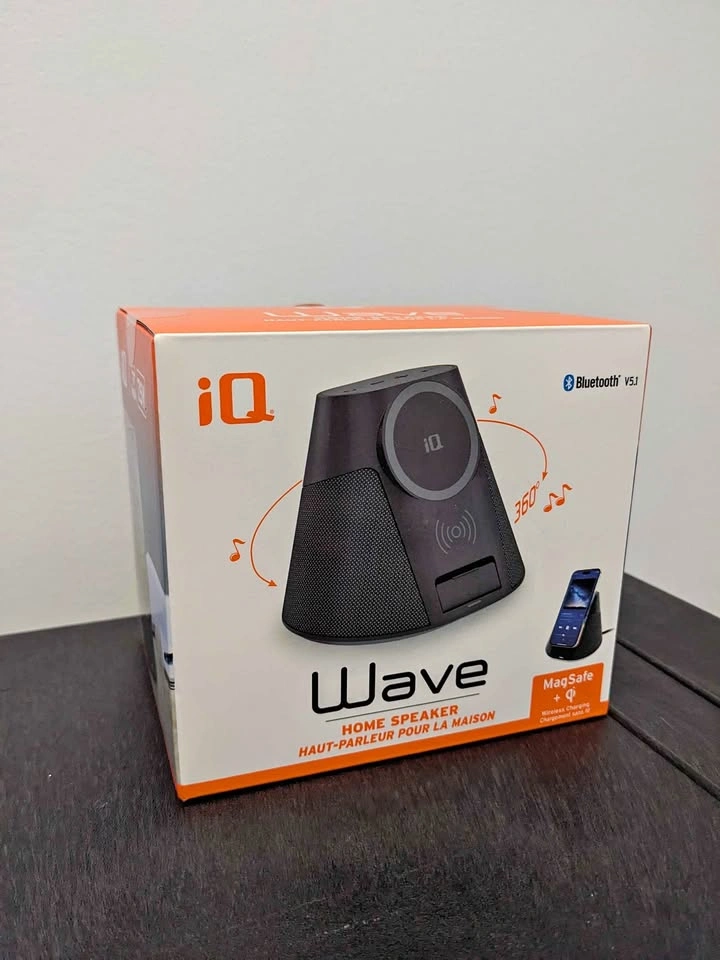 iQ Wave Home Speaker with Wireless Charger