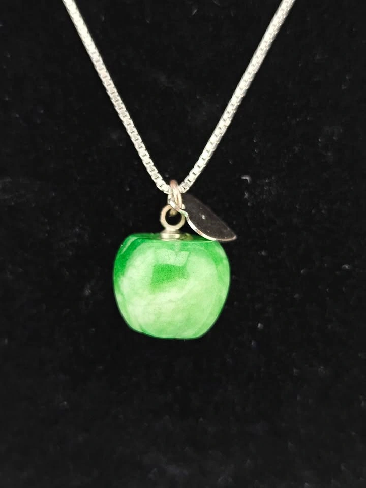 Gorgeous Green Jade Apple Pendant on 16" Sterling Silver Chain - photo 2