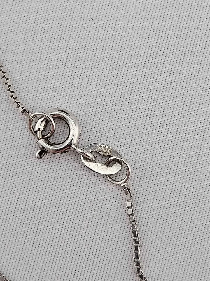 Gorgeous Green Jade Apple Pendant on 16" Sterling Silver Chain - photo 4