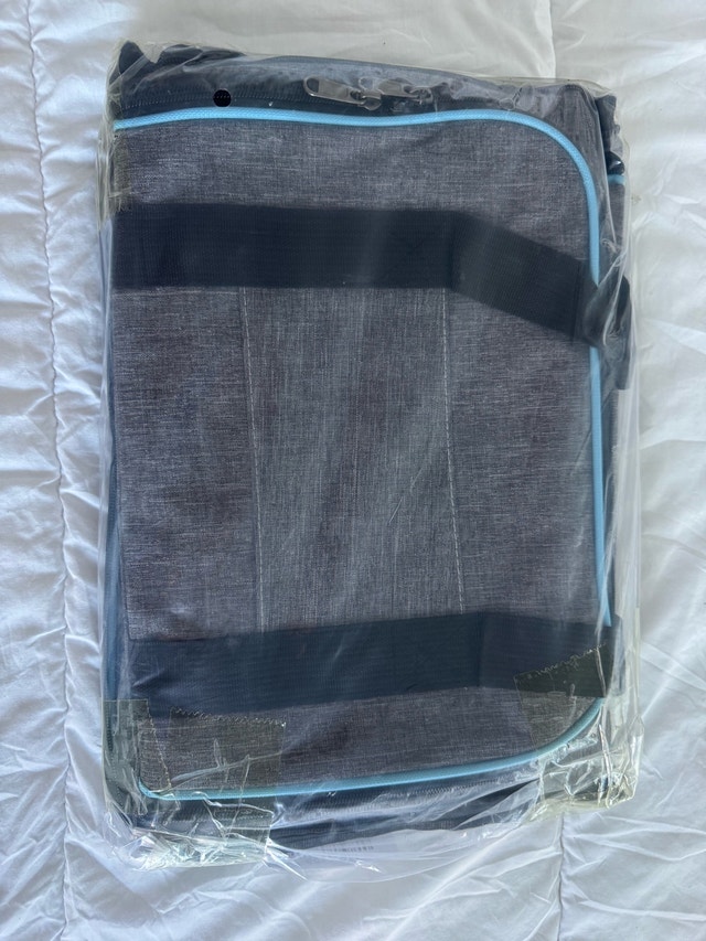 Brand New Airline Approved Pet Carrier - Sealed - photo 3
