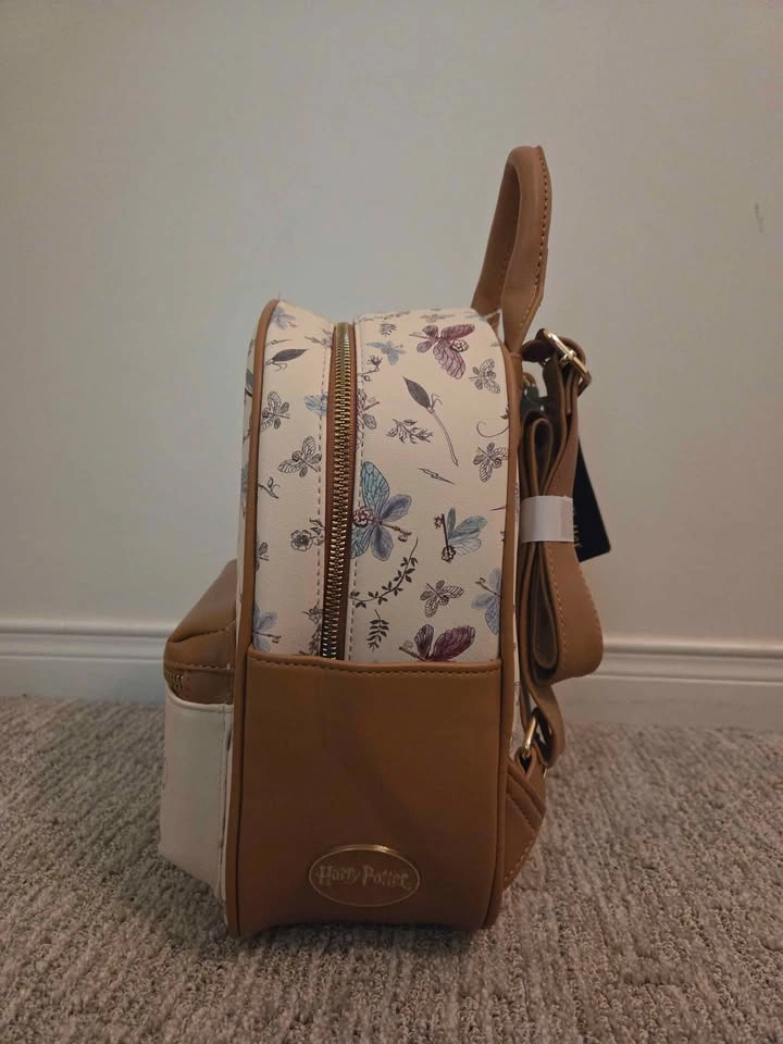 Wizarding World Flying Keys Mini Backpack - photo 2