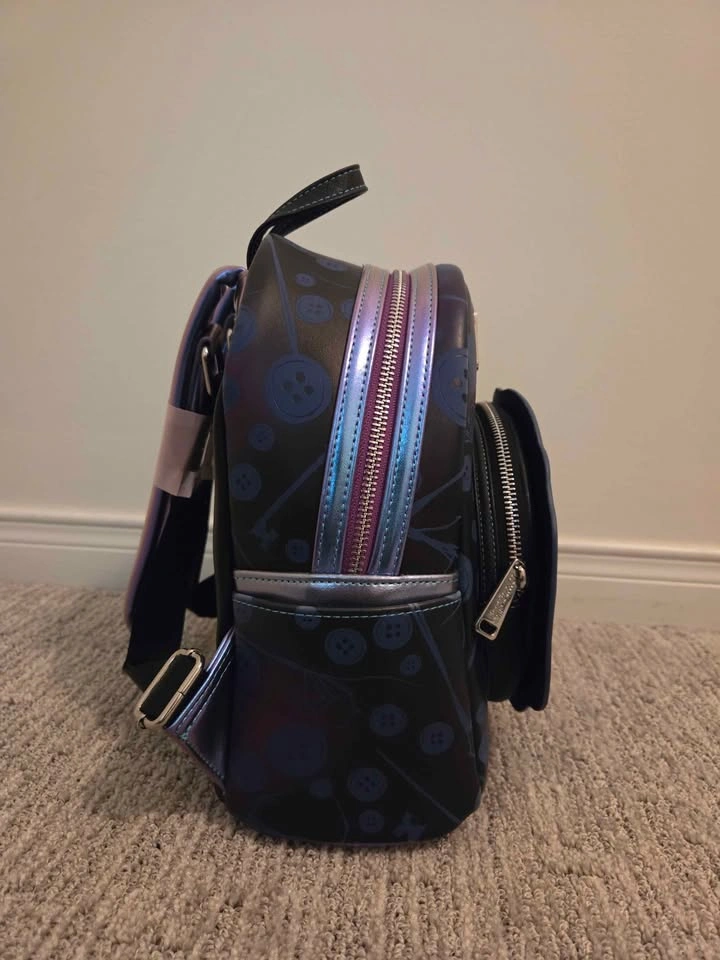 Loungefly Coraline UV Glow Mini backpack - photo 2