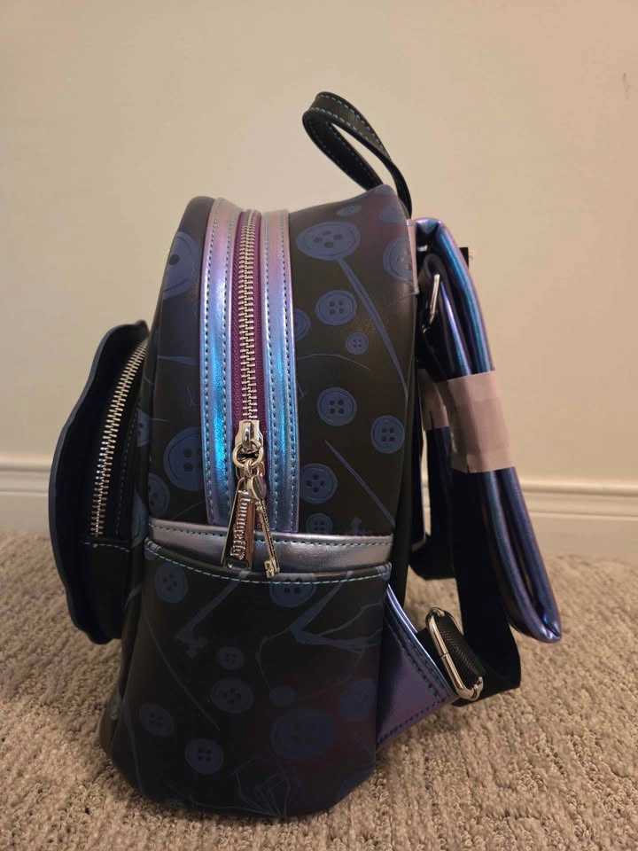 Loungefly Coraline UV Glow Mini backpack - photo 4
