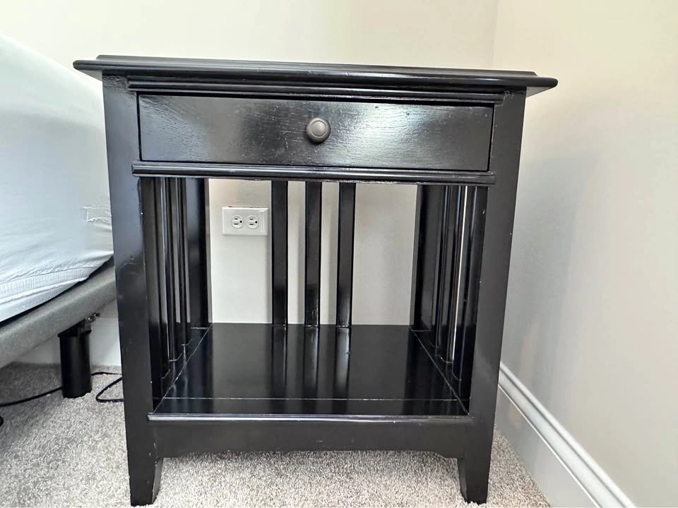 Thomassville Stickley Style Nightstands