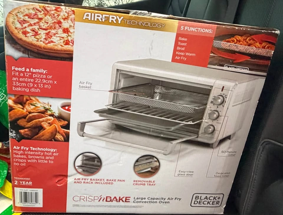 Black and Decker Extra Wide Air Fryer Toaster Oven - photo 4