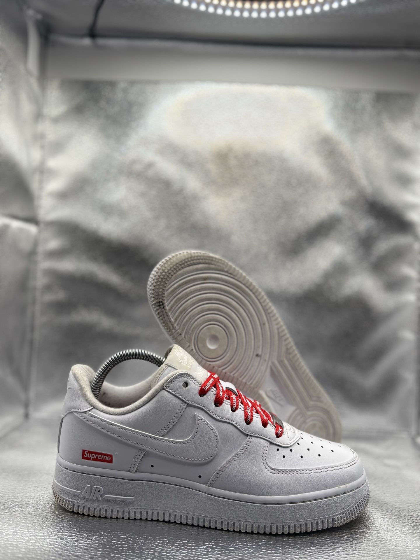 Nike Air Force 1 Low Supreme White Box Logo