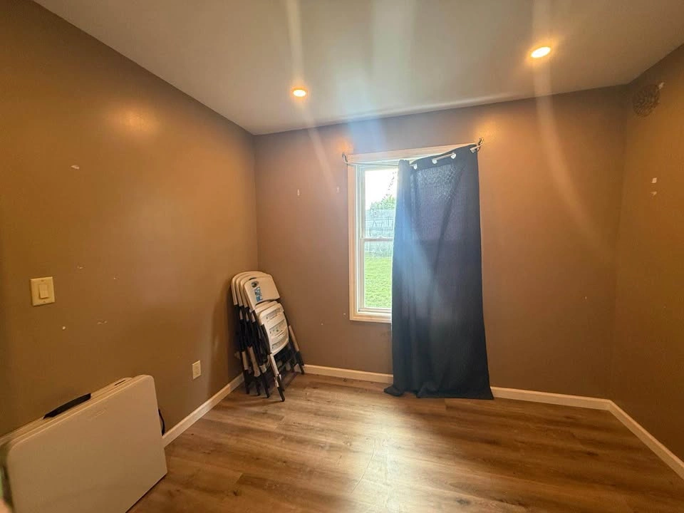1 Bedroom Room for Rent - photo 3