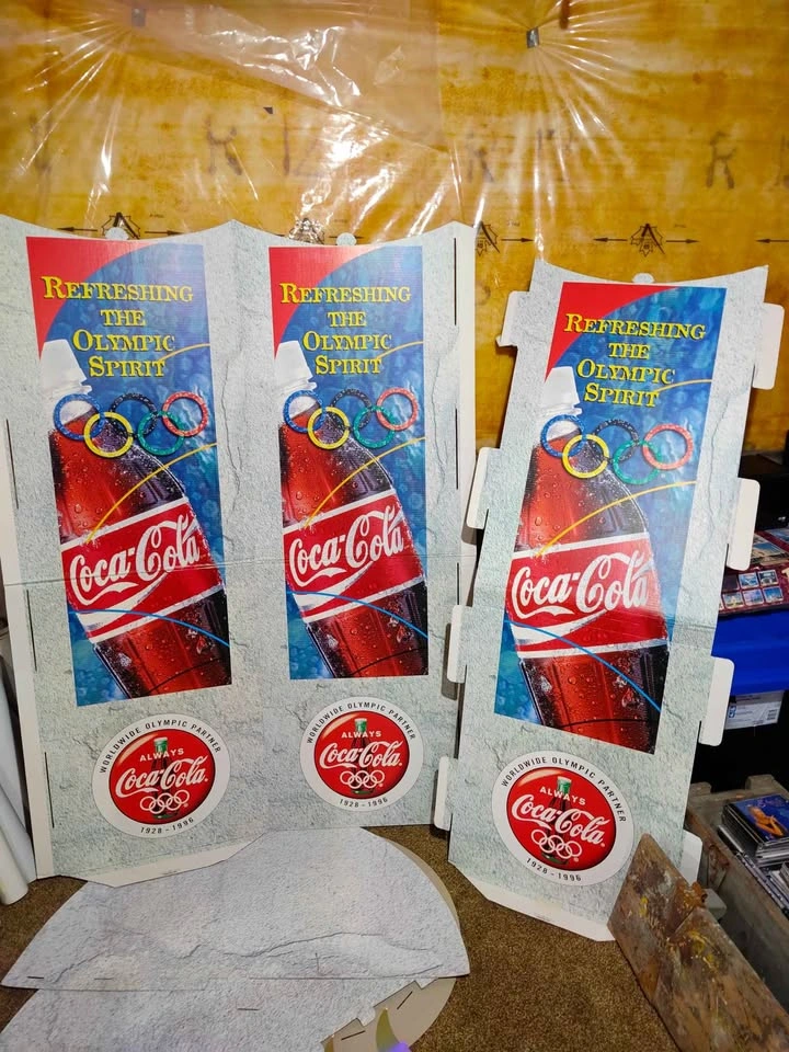 Vintage Rare 1996 Olympics Coca-Cola Torch Standee - photo 3