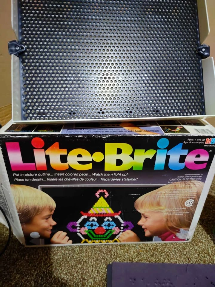 Vintage 90's Lite Brite Toy - photo 2