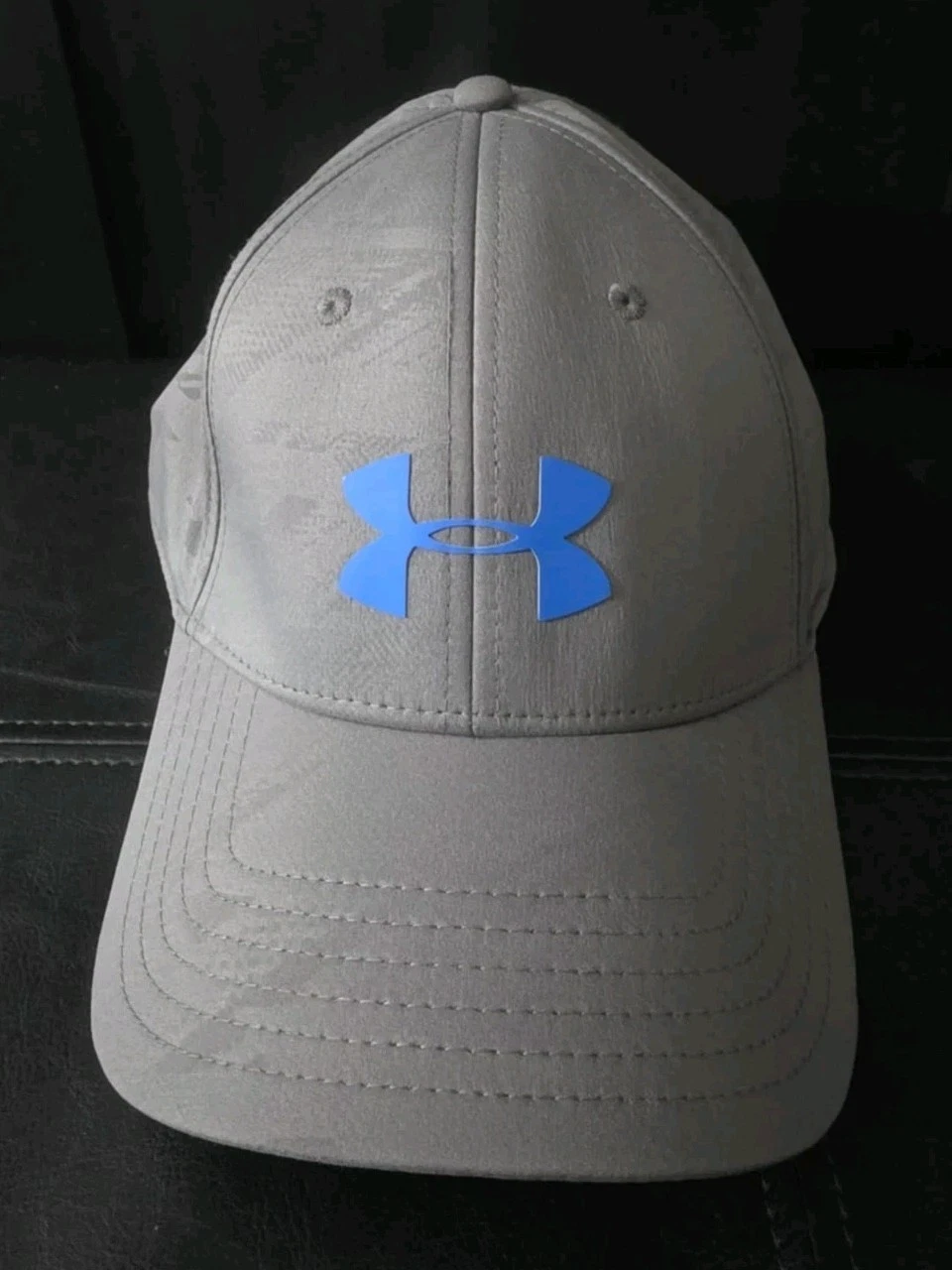 Under Armour Fitted Baseball Cap Hat Gray Size L/XL