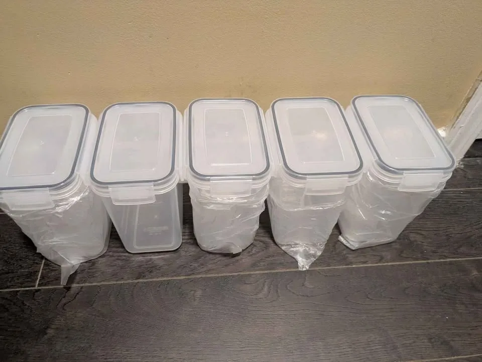 Brand new 5 pack 1.6l airtight food containers (firm price) image indicator(5)