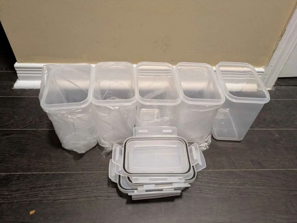Brand new 5 pack 1.6l airtight food containers (firm price) image indicator(10)
