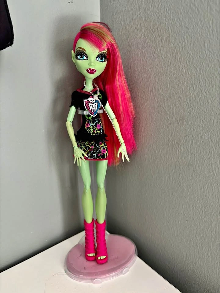 Monster High Venus McFlytrap Doll