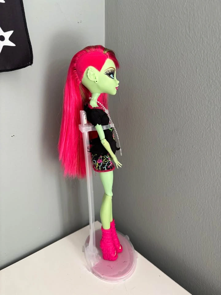 Monster High Venus McFlytrap Doll - photo 2