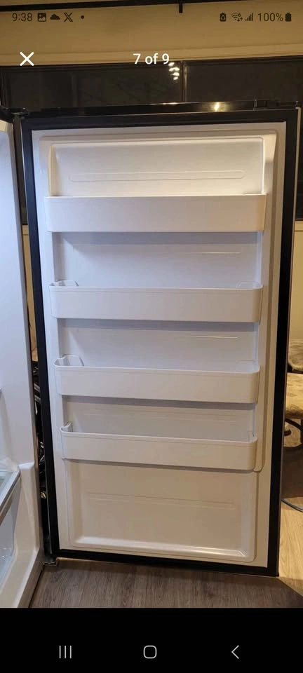 Insignia 17cu ft Convertible Fridge/Freezer - photo 5