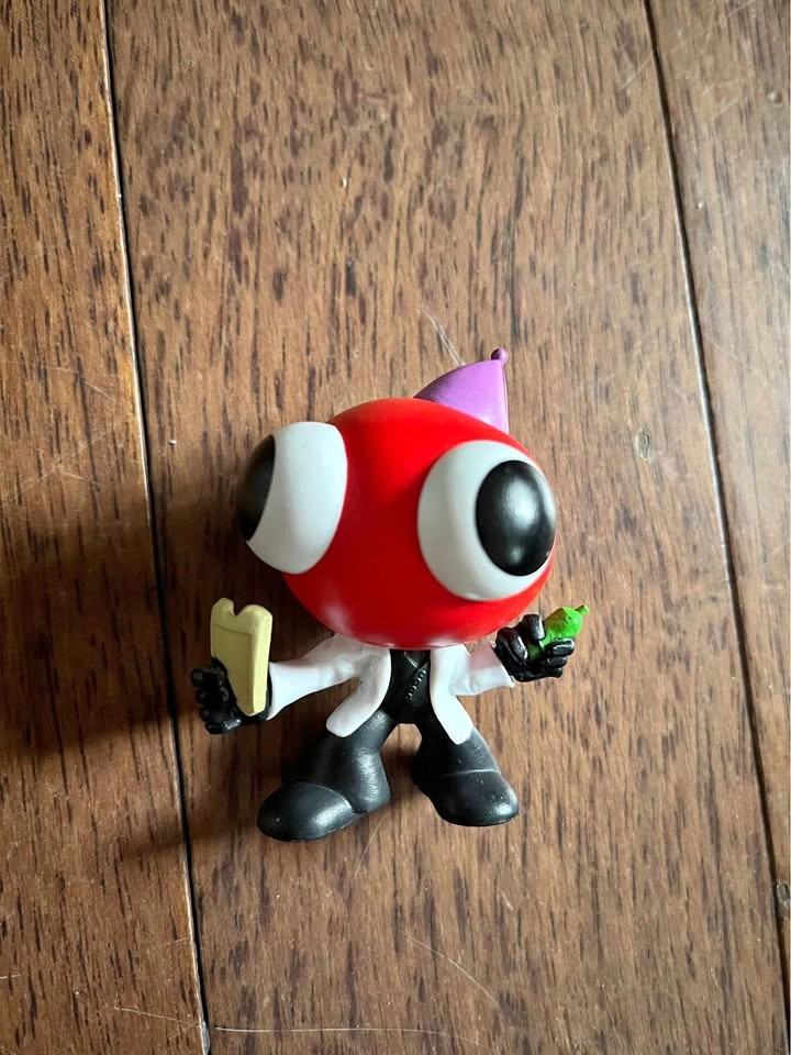 Rainbow Friends Scientist Figure