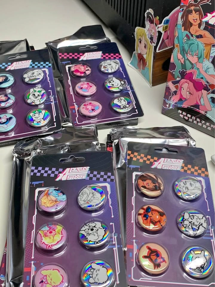 Alien Stage Bunny AU Mini Pins