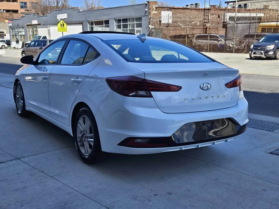 2020 Hyundai Elantra SE Value Edition Sedan 4D - photo 4