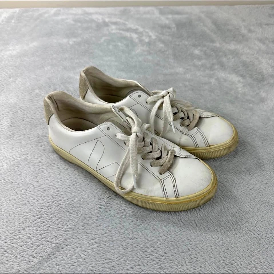 Veja White Leather Sneakers Women's Size US 6/EU 37
