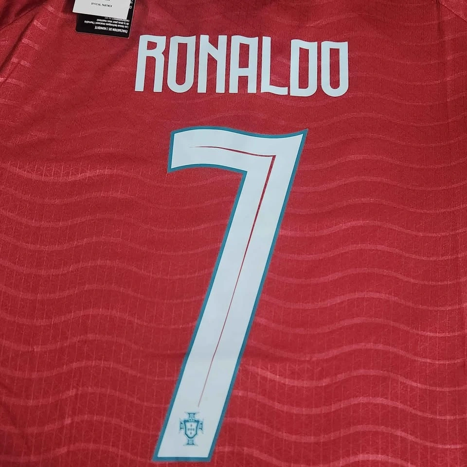 BNWT Cristiano Ronaldo World Cup 2026 #7 Jersey - Large - photo 5