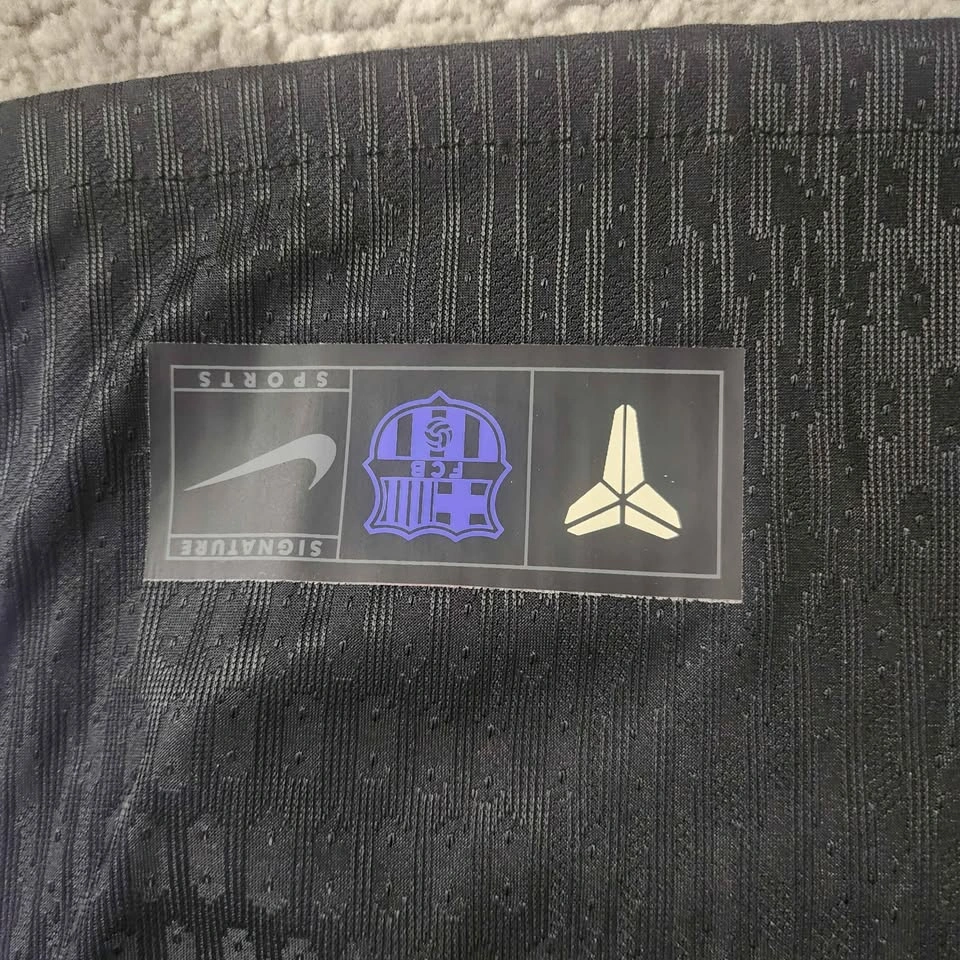 BNWT Lamine Yamal Nike FC Barcelona x Kobe Bryant Mamba Jersey - photo 4