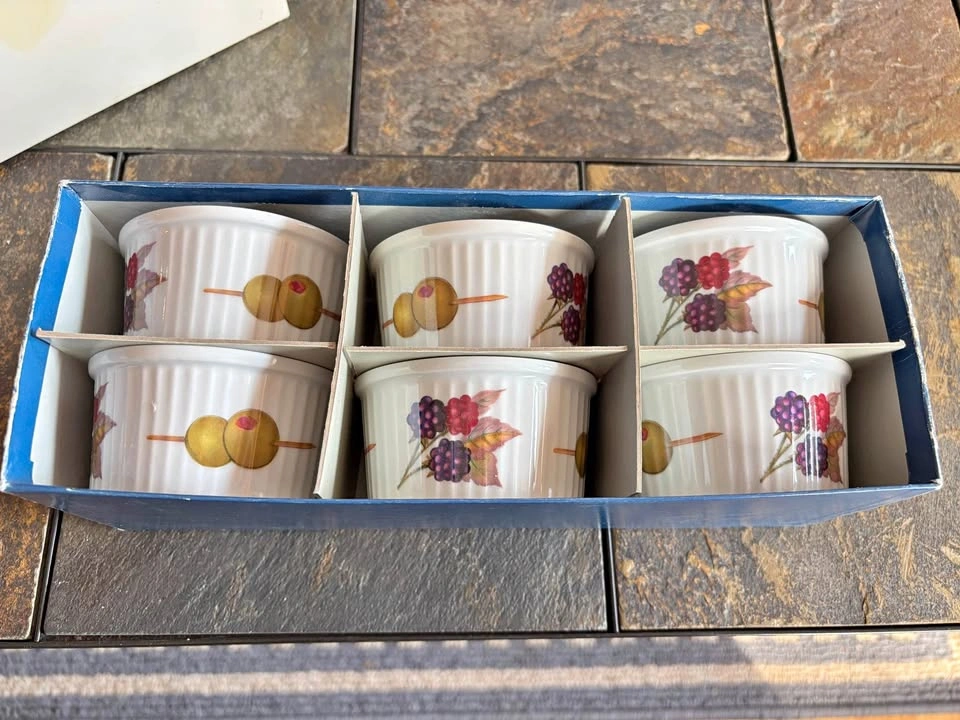 Royal Worcester Evesham Gold Ramekins - Set of 6