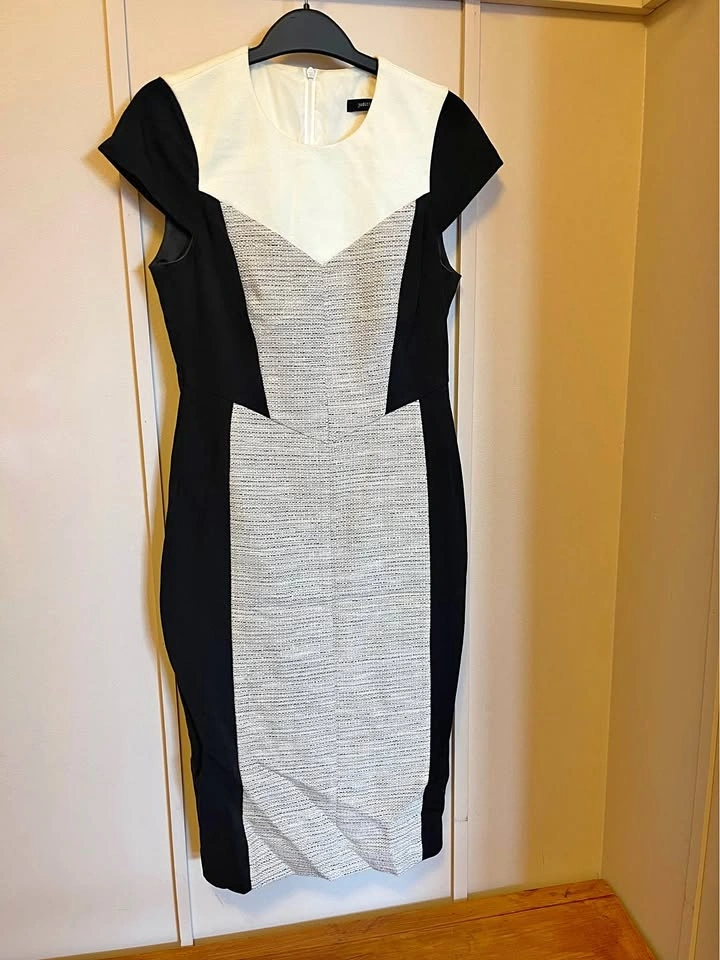 Judith & Charles Black, Cream, White Dress - Size 4